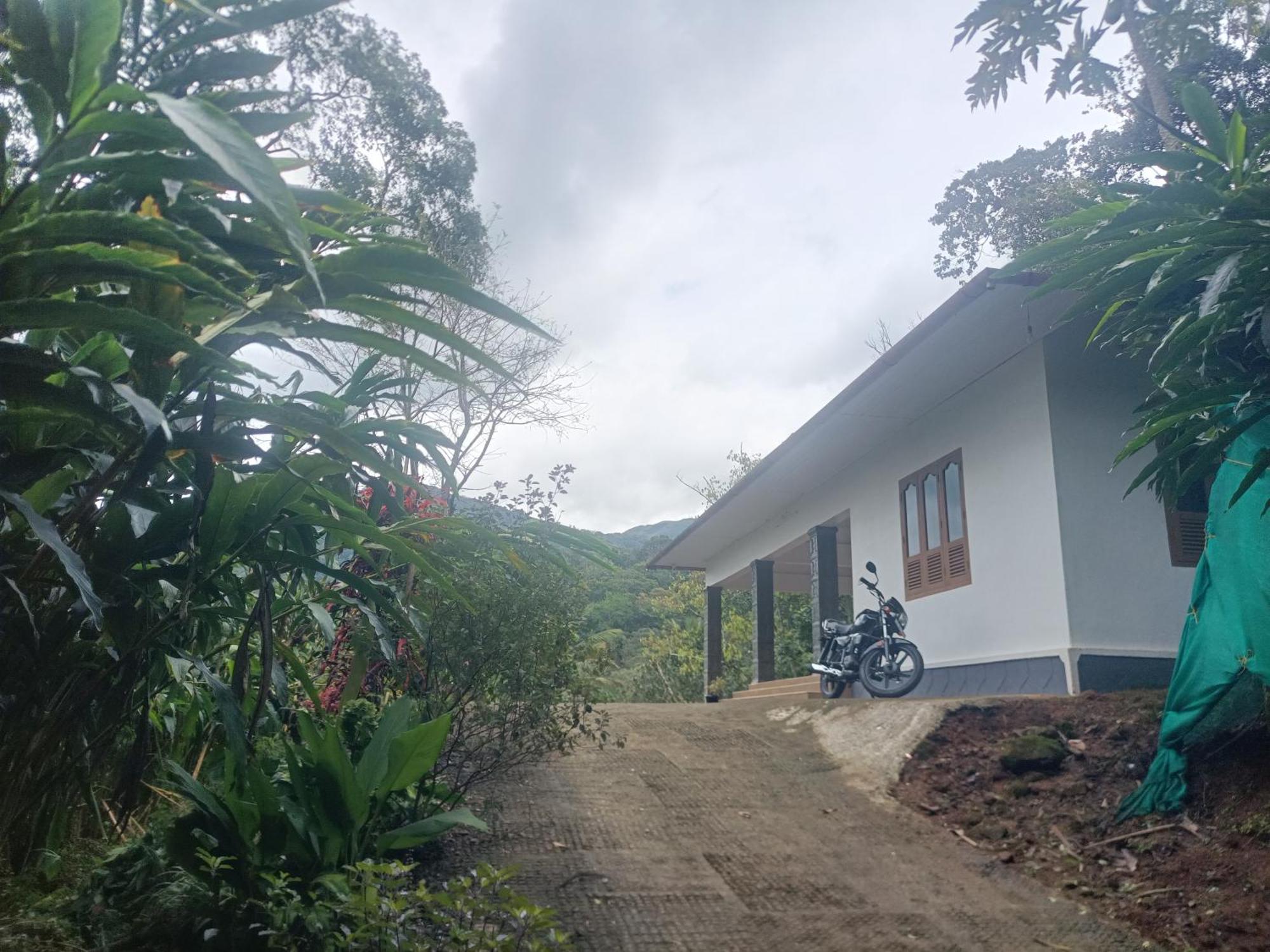 Anachal Anivilla Holiday Home Kunjithanny מראה חיצוני תמונה