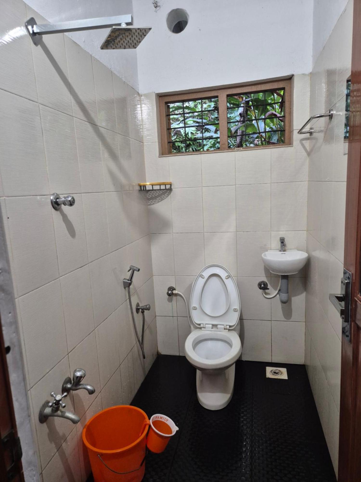 Anachal Anivilla Holiday Home Kunjithanny מראה חיצוני תמונה